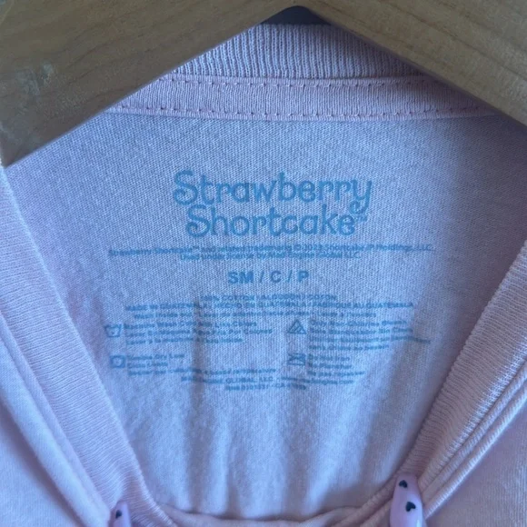 Strawberry Shortcake Short Sleeve Graphic Tee Pink Womens Size Small - Picture 4 of 6